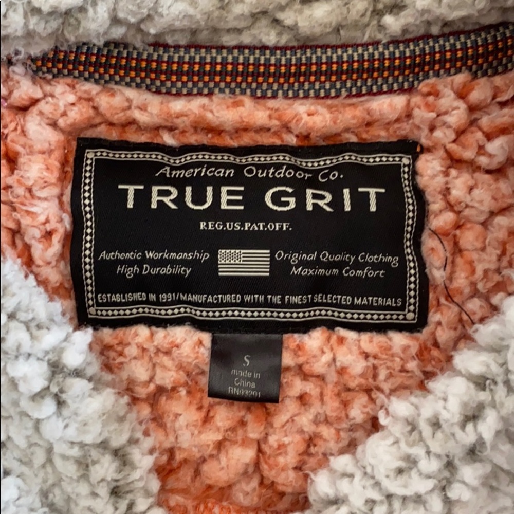 True grit pullover - Picture 2 of 3